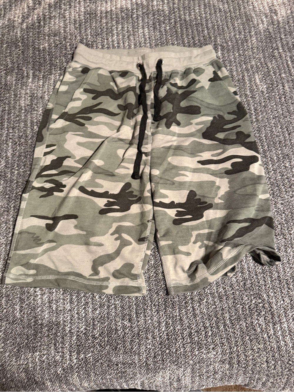 Men's Camouflage Athletic Drawstring Shorts - Green Camo